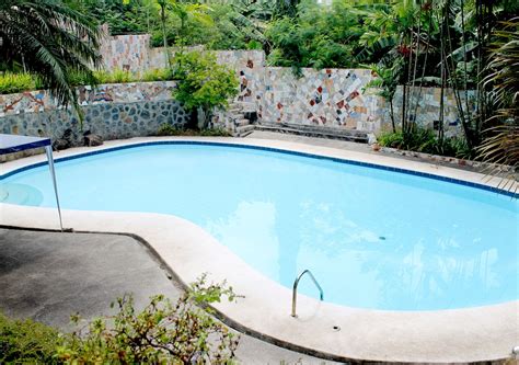 antipolo hotels expedia.